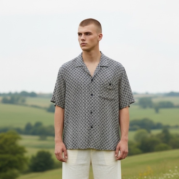 J. Crew Other - J. Crew Mens  100% Cotton Button Down Short Sleeve Shirt Blue w Black and White